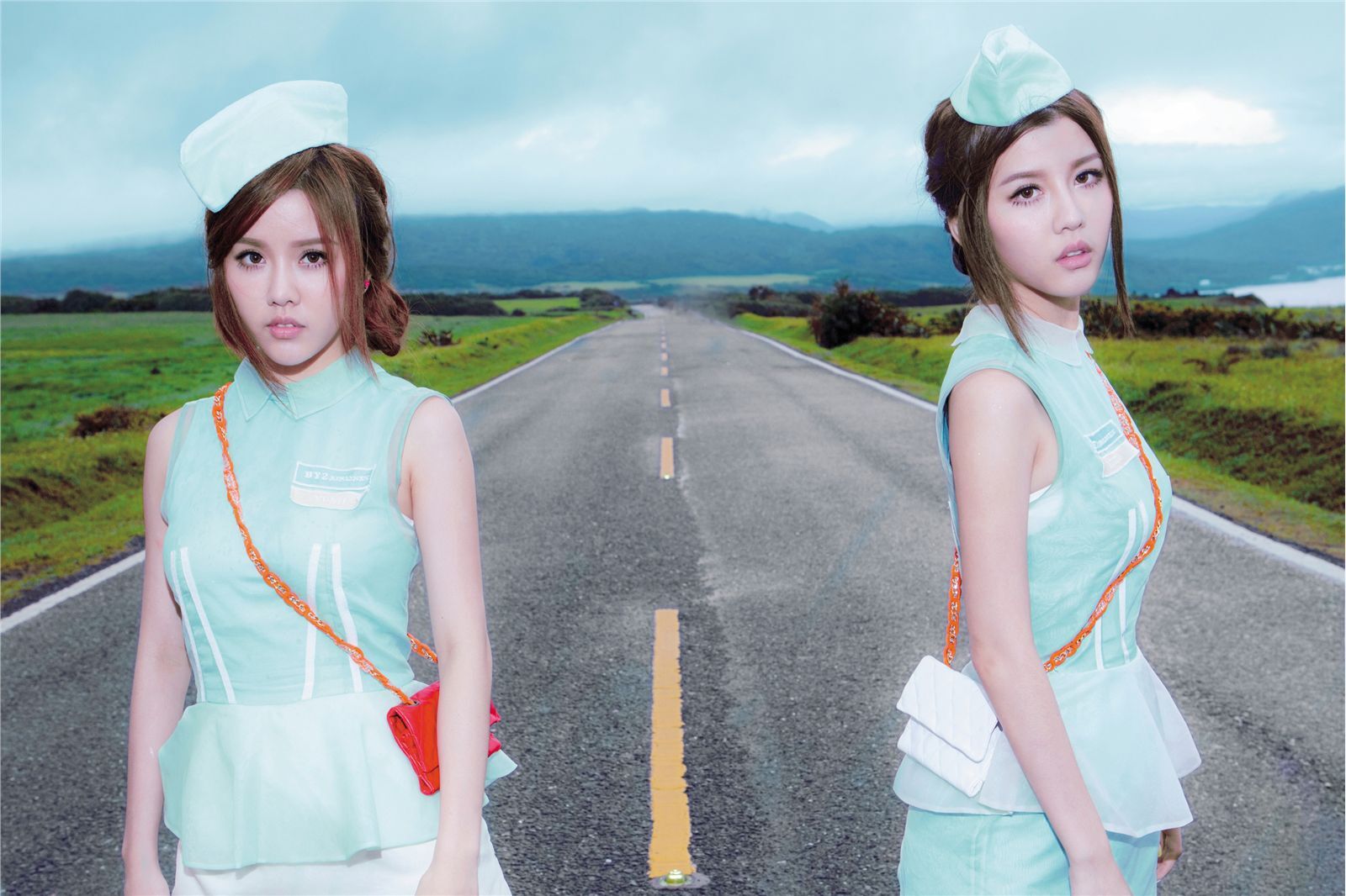 “白”氏雙胞胎女子BY2性感寫真 Miko、Yumi